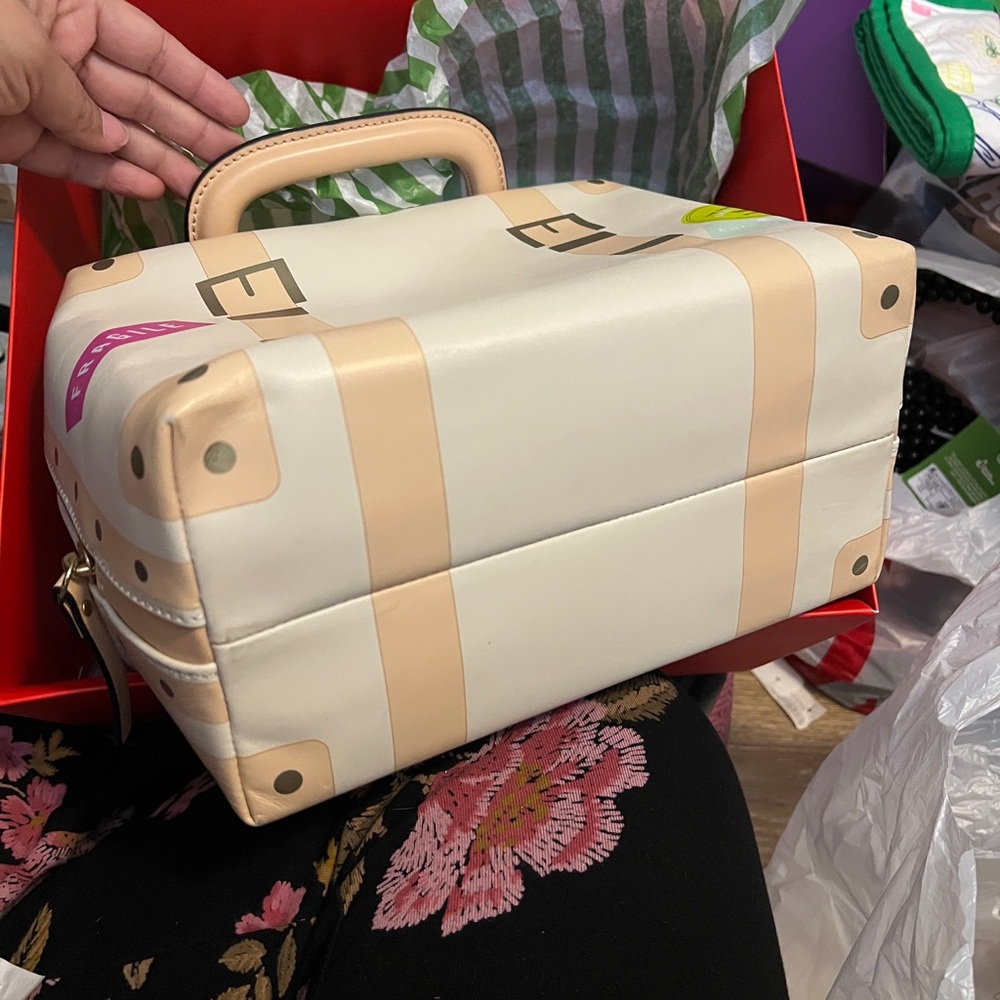 Kate Spade Sandy Hill Circle Travel the World Luggage Trunk Bag Satchel - Picture 3 of 7